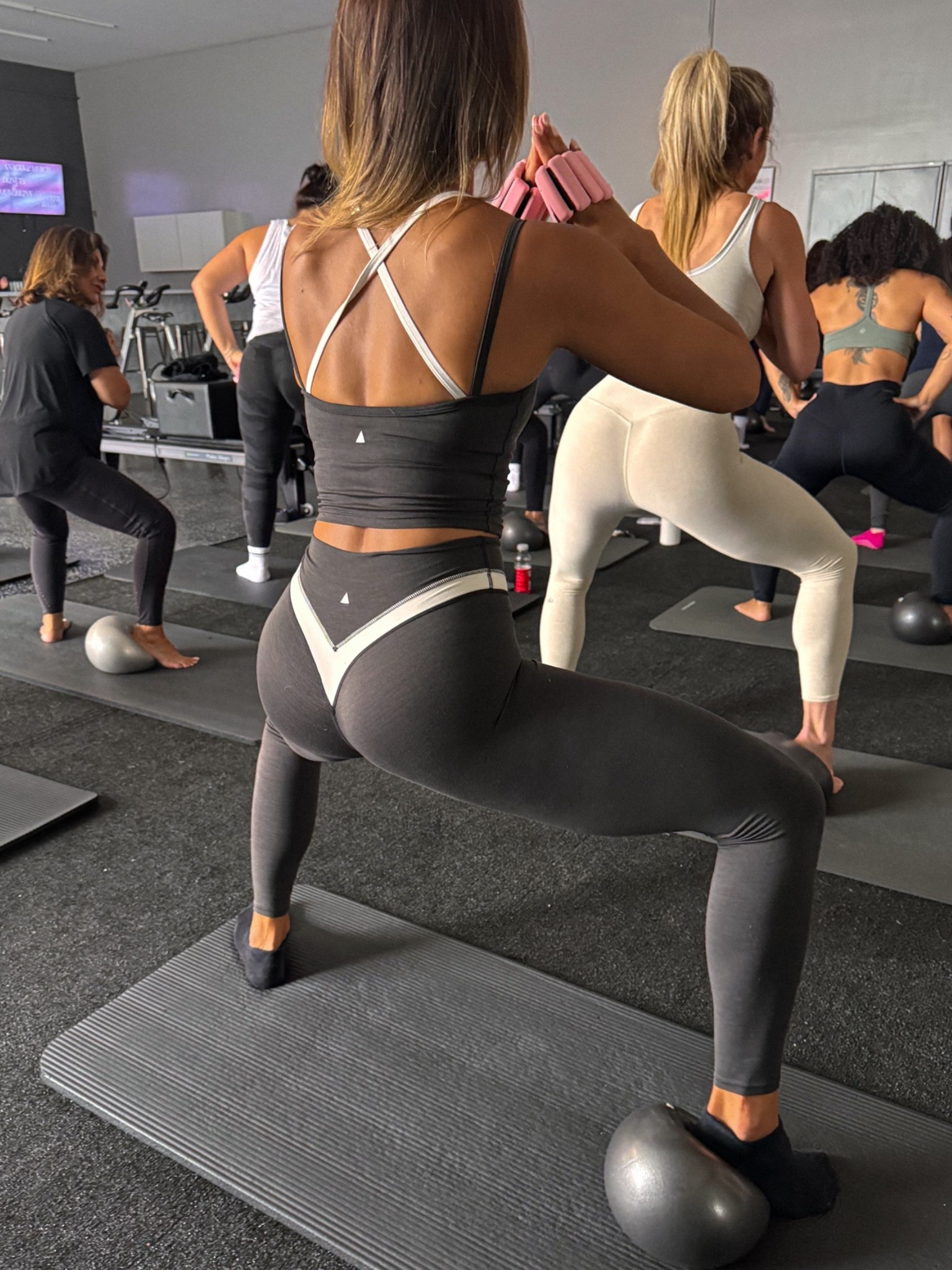A workout brand I cannot live without 

• vitality, fitness, matching set, Pilates, ootd

#LTKfitnessgoals #LTKmomlife #LTKActive
