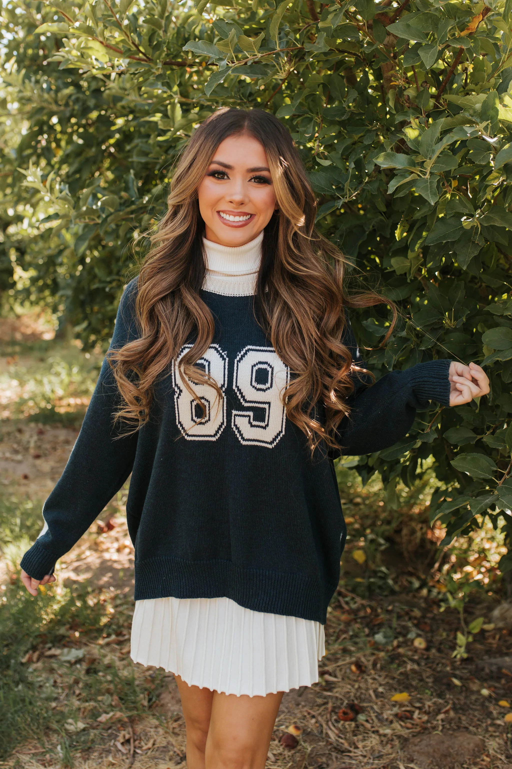 THE 89 OVERSIZED SWEATER IN NAVY | Pink Desert