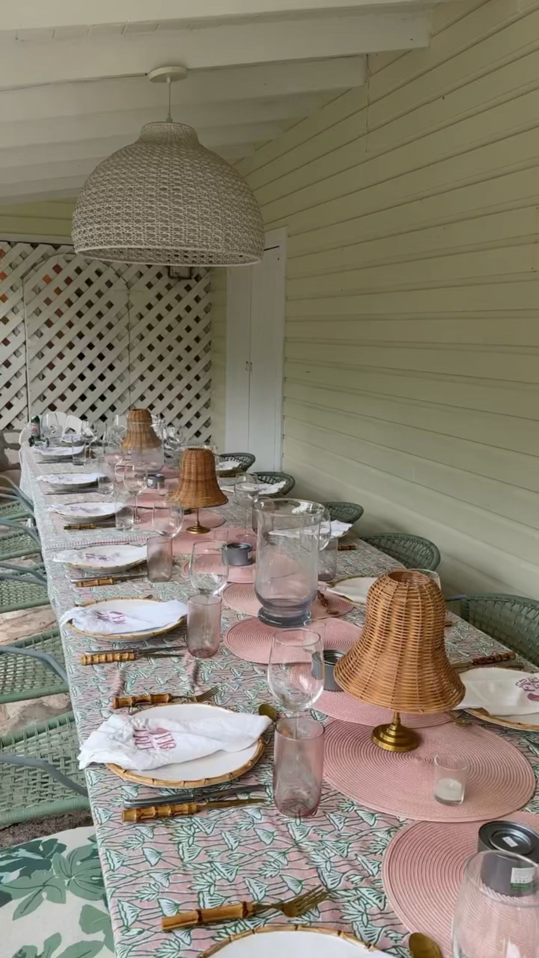 My beach home tablescape! Cute and simple! 💗 Tablescape, hosting, dining.

#LTKHome #LTKStyleTip #LTKParties