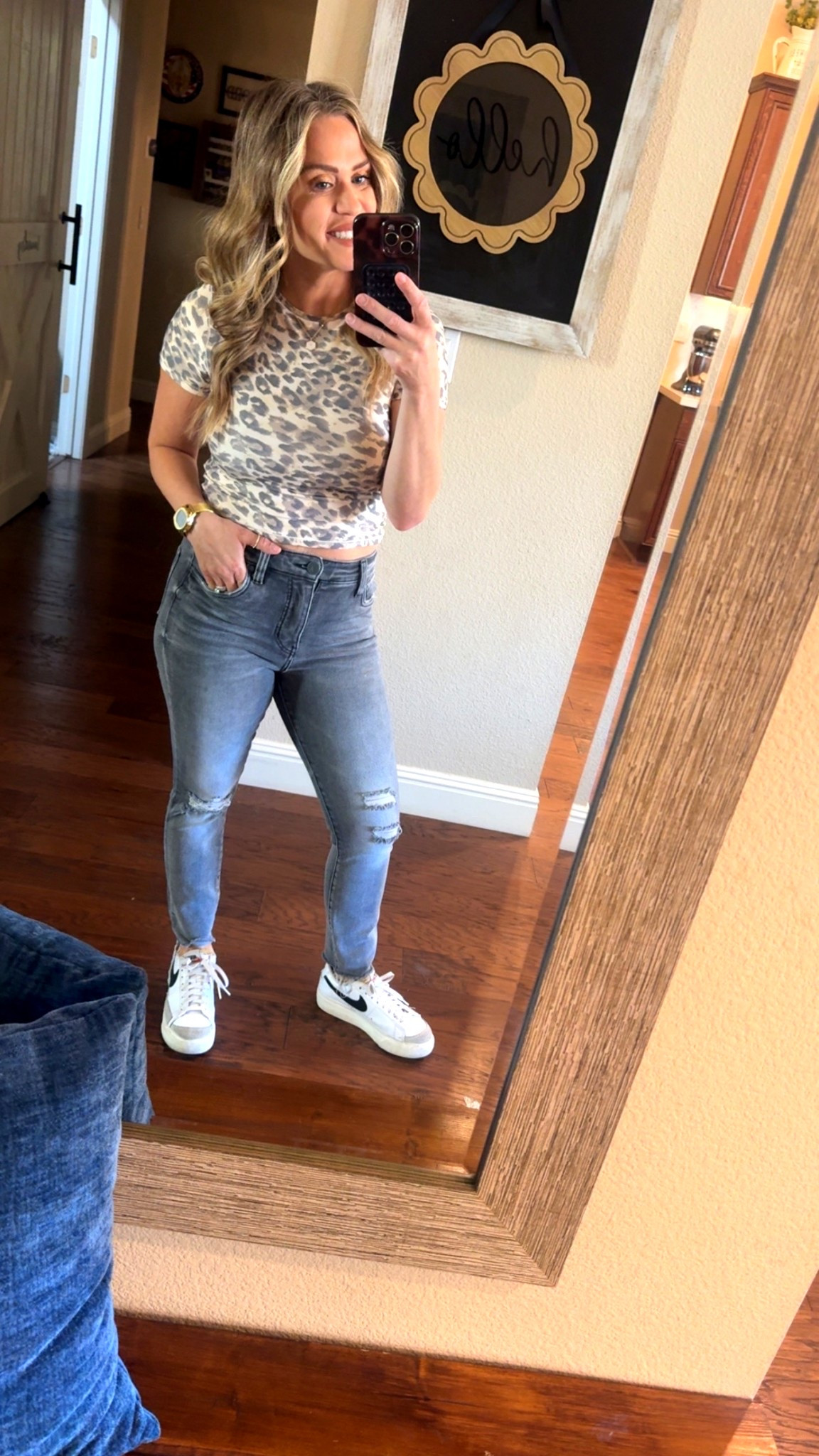 Wednesday Fit check. 🖤 this top is sooo soft and comfy 💁🏼‍♀️
#momlife #ootd #grwm

#LTKPetite #LTKmomlife #LTKootd