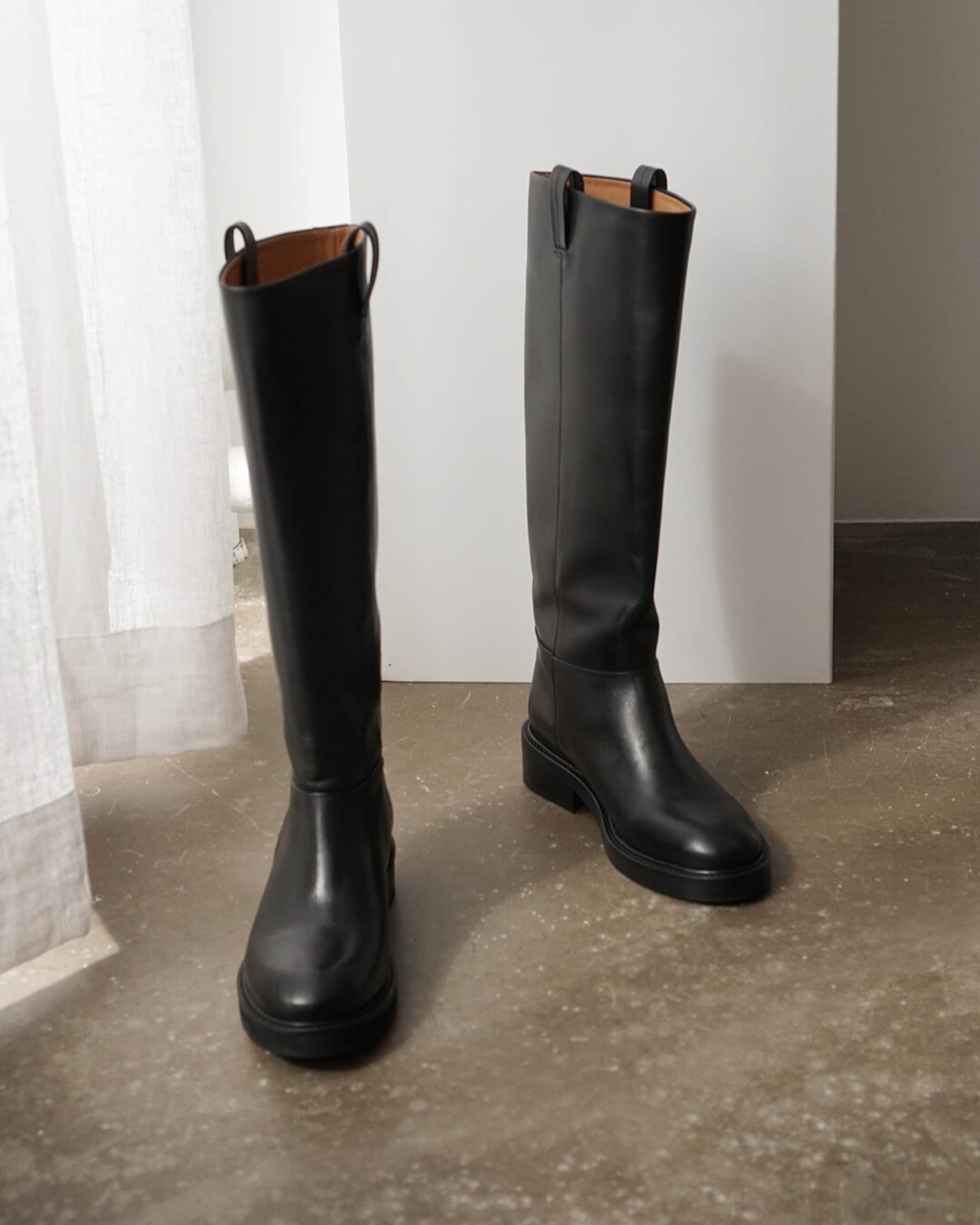 Frances Leather | Flattered