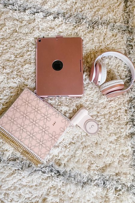 These are a few of my favorite things! Great gift ideas for the boss babe or entrepreneur, the work from home girly and any girl boss!

#LTKGiftGuide #LTKHoliday