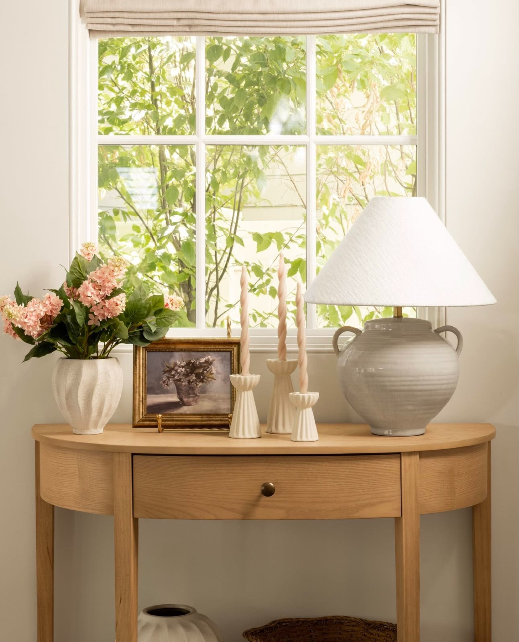 Entryway decor details 

#LTKSeasonal #LTKHome