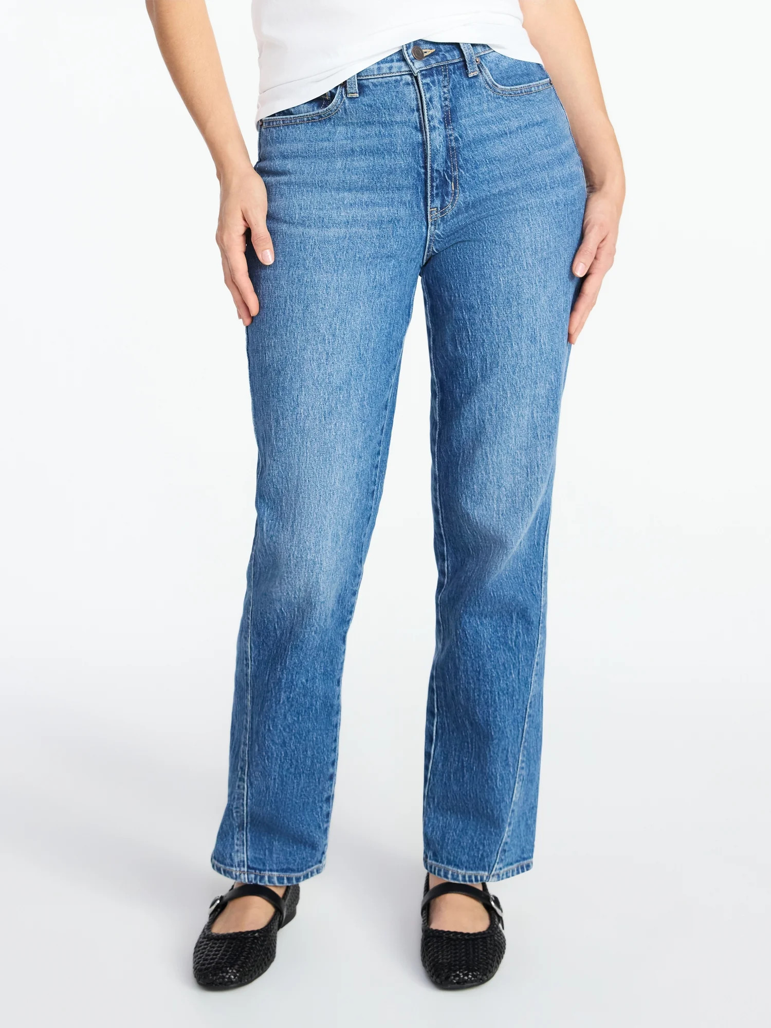 Time and Tru Women's High Rise Relaxed Straight Leg Jeans, 30" Inseam, Sizes 0-22 | Walmart (US)