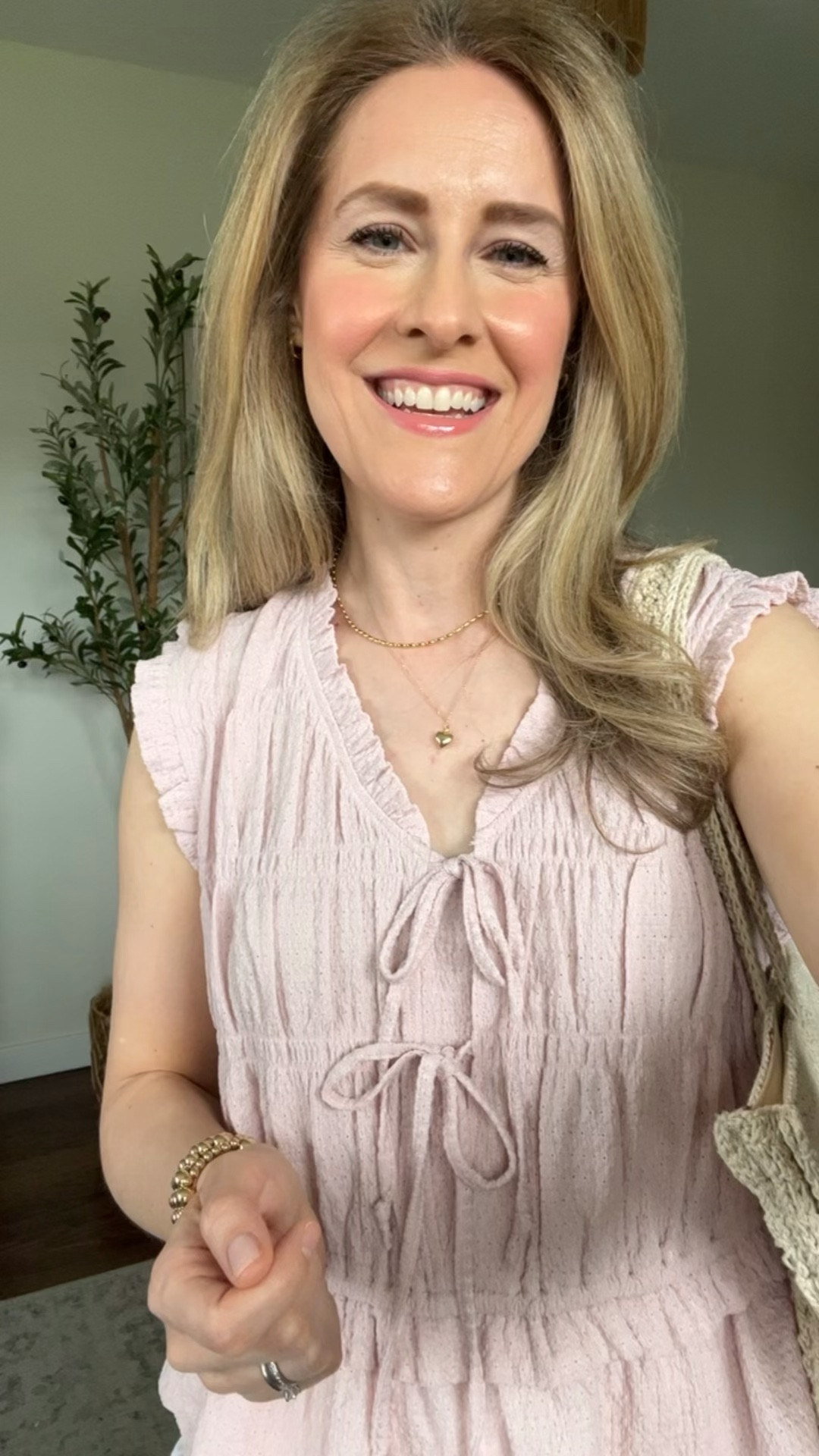 Great little casual dressy going out top at Walmart for $15, cute with shorts, jeans, pants or skirts. #walmartfashion 