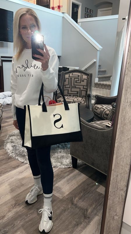Perfect custom tote for such a reasonable price. 

Wifey sweatshirt also linked.

#wifey 
#tote
#amazonfinds 
#amazon

#LTKitbag #LTKover40 #LTKsalealert