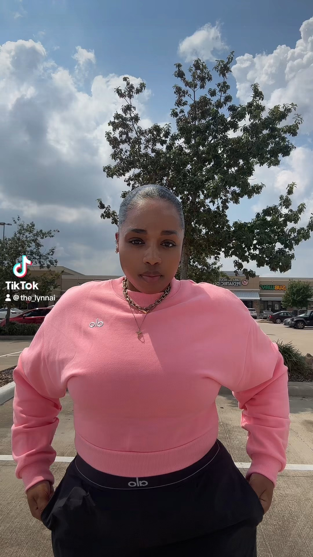 Sweatshirt - medium 
Pants - medium 
Sandals - tts 

Fall outfit 
Trousers 
Fall 
Winter 
Outfit 
OOTD 


#LTKMidsize #LTKSaleAlert #LTKStyleTip