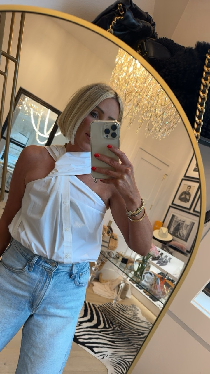 Must have top from target restocked in small and medium 🔥🔥🔥 I’m in a small for reference. Denim is target too 😍