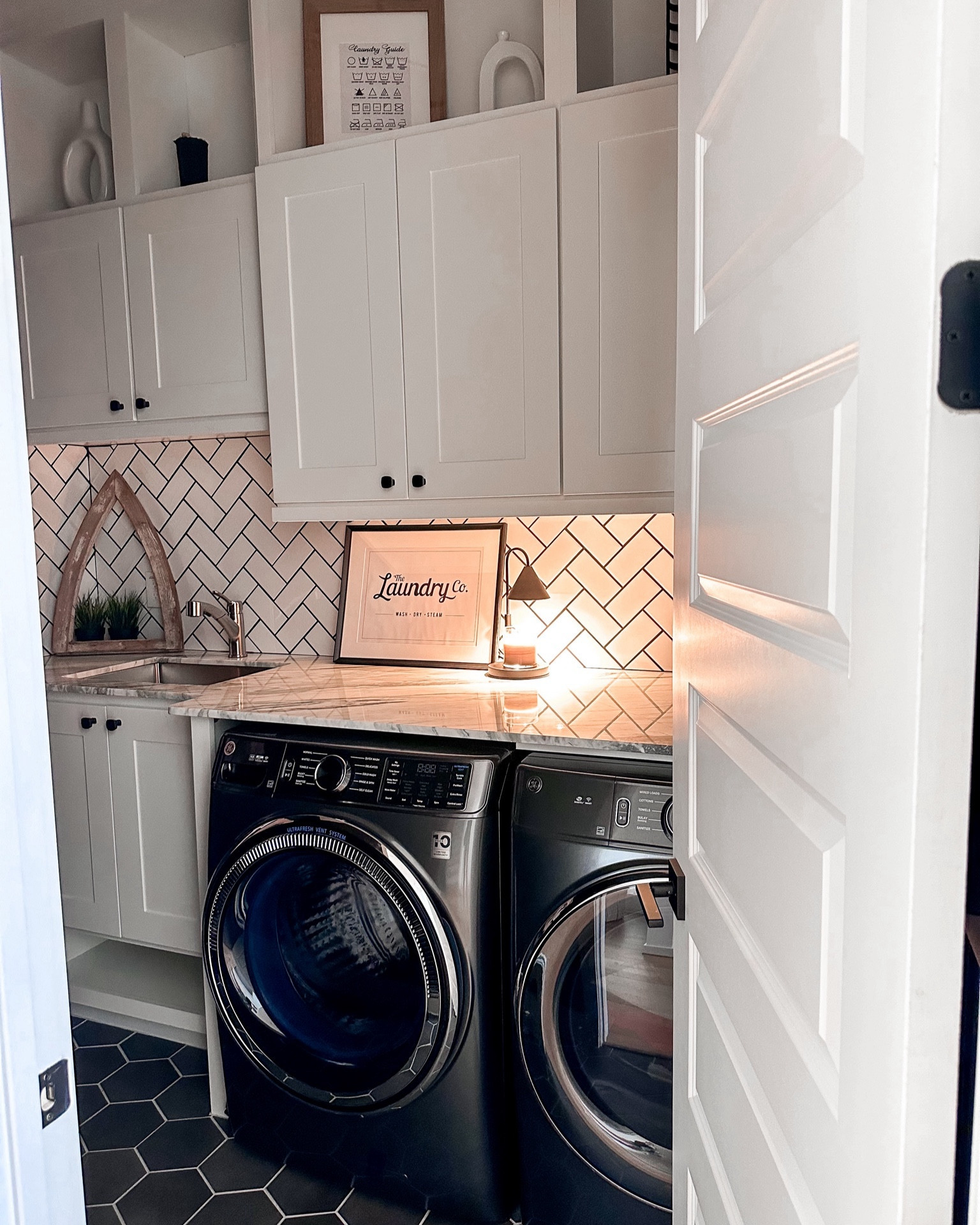 Laundry Room 
Home decor
Modern home
Candle warmer 
Cozy home 

#LTKGiftGuide #LTKhome #LTKfamily