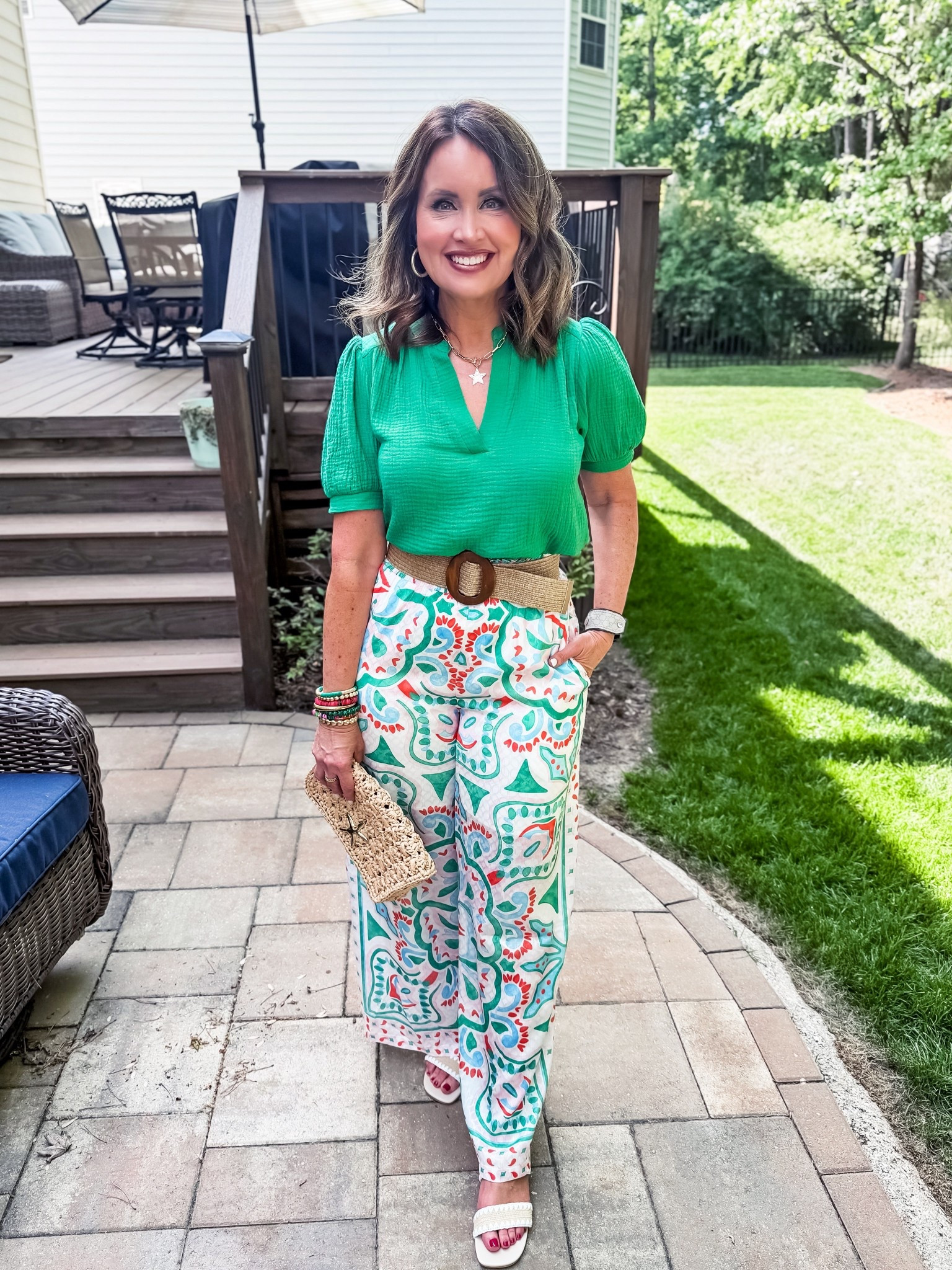 Use code LAURA15 for 15% off at Avara (one time use)
Pants & top - true to size but size down if in between 