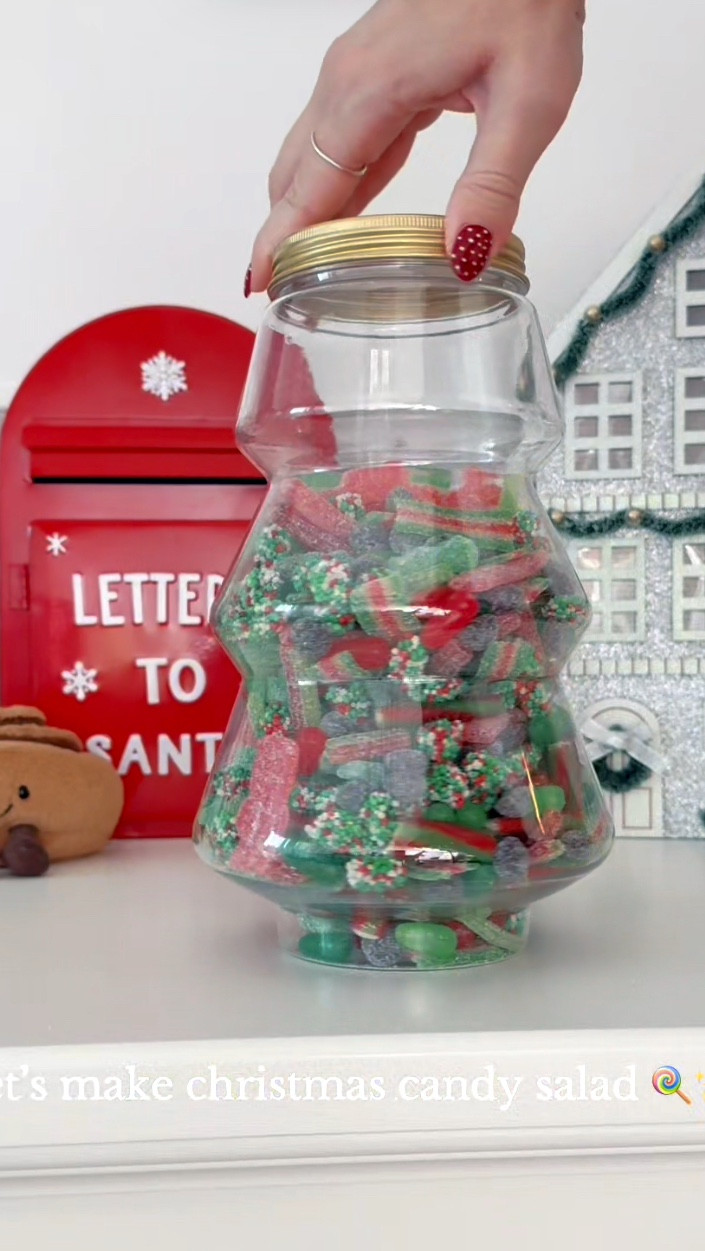 Christmas candy salad!

Target Christmas, Christmas gift, holiday snack

#LTKGiftGuide #LTKHoliday #LTKFindsUnder50