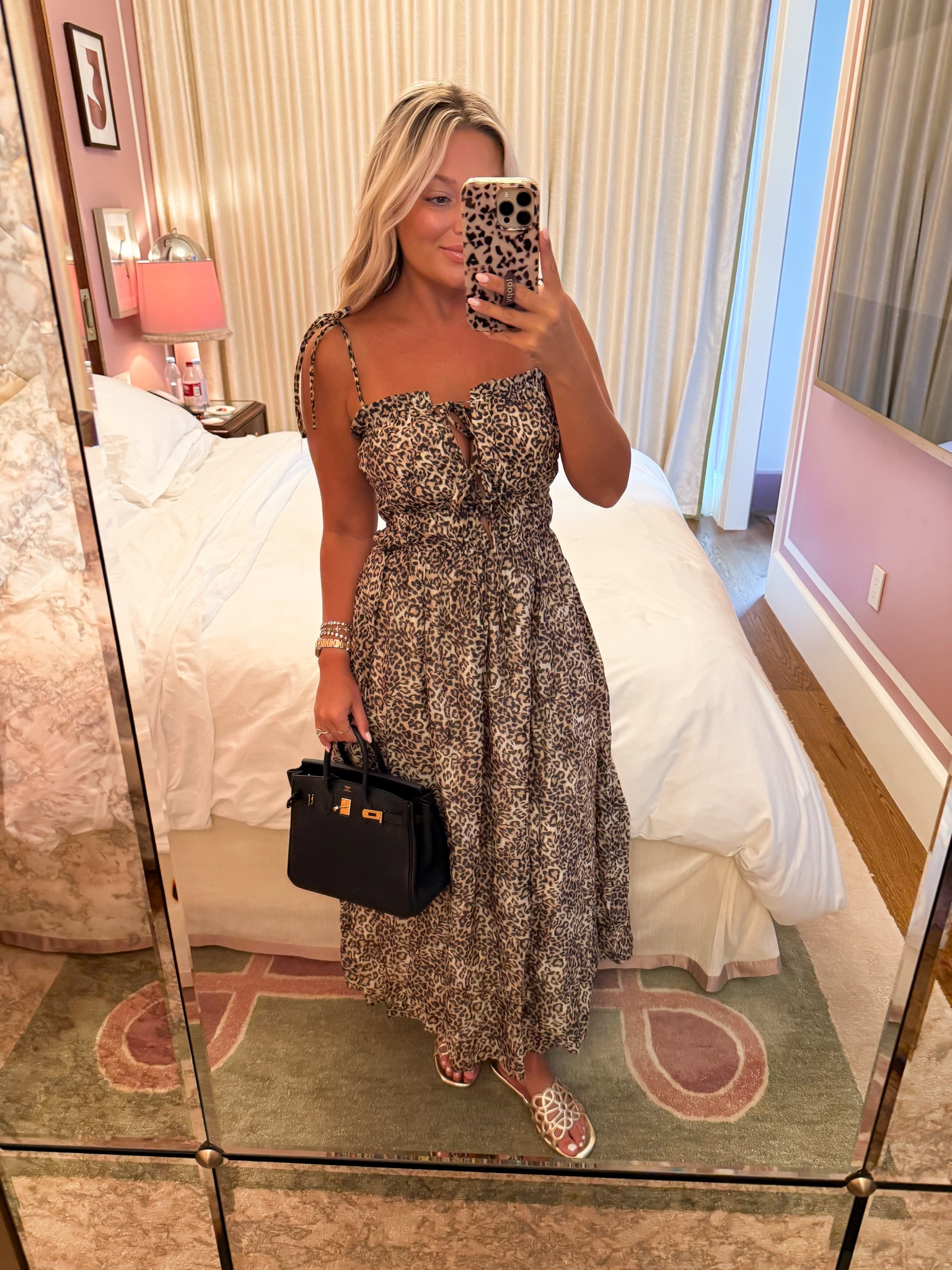Love a leopard print moment!

#LTKootd #LTKgrwm #LTKTravel