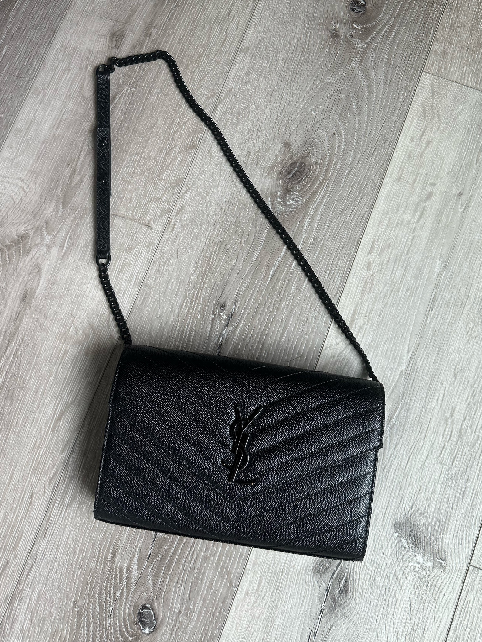 YSL gate find 🖤

#dhgate #dupes #ysl #designerdupe 

#LTKStyleTip #LTKSaleAlert #LTKFindsUnder100