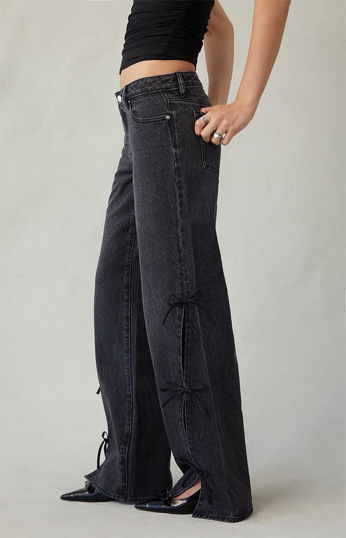 Women's Casey Low Rise Baggy Jeans Bow Ties Black - Size 23 | PacSun