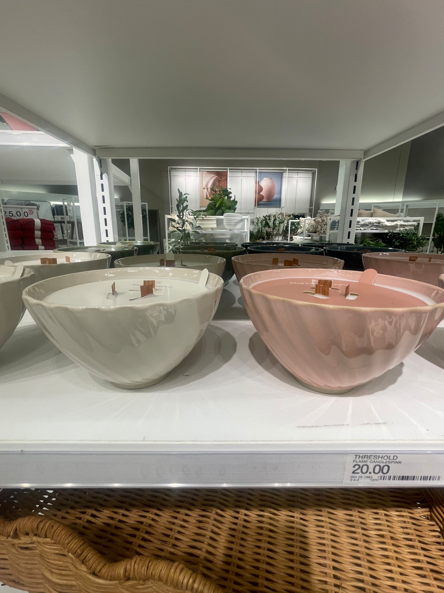 Spring  candles 🤍✨

Home | home decor | candle | spring | Easter | Valentine’s Day | interior design | modern 

#home #target #decor #modern #easter #valentinesday #candle #interiordesign 

#LTKHome