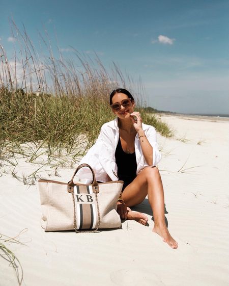 Love this monogrammed tote for spring and summer. A catch-all bag for everything!

#LTKitbag
