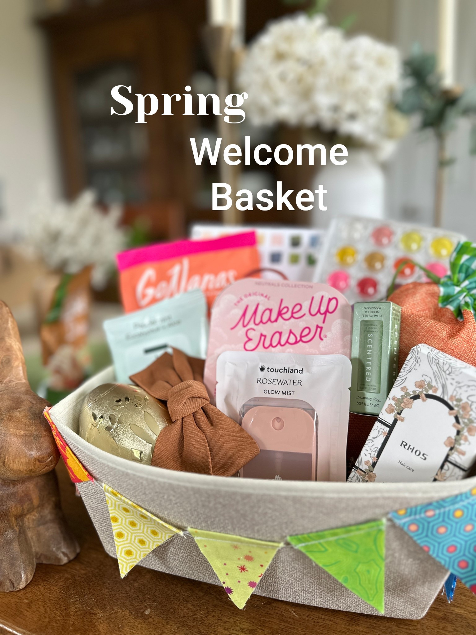 🐇Spring Break Welcome Basket. Gifts for Easter or Mothers Day should always have a touch of love 💕 
