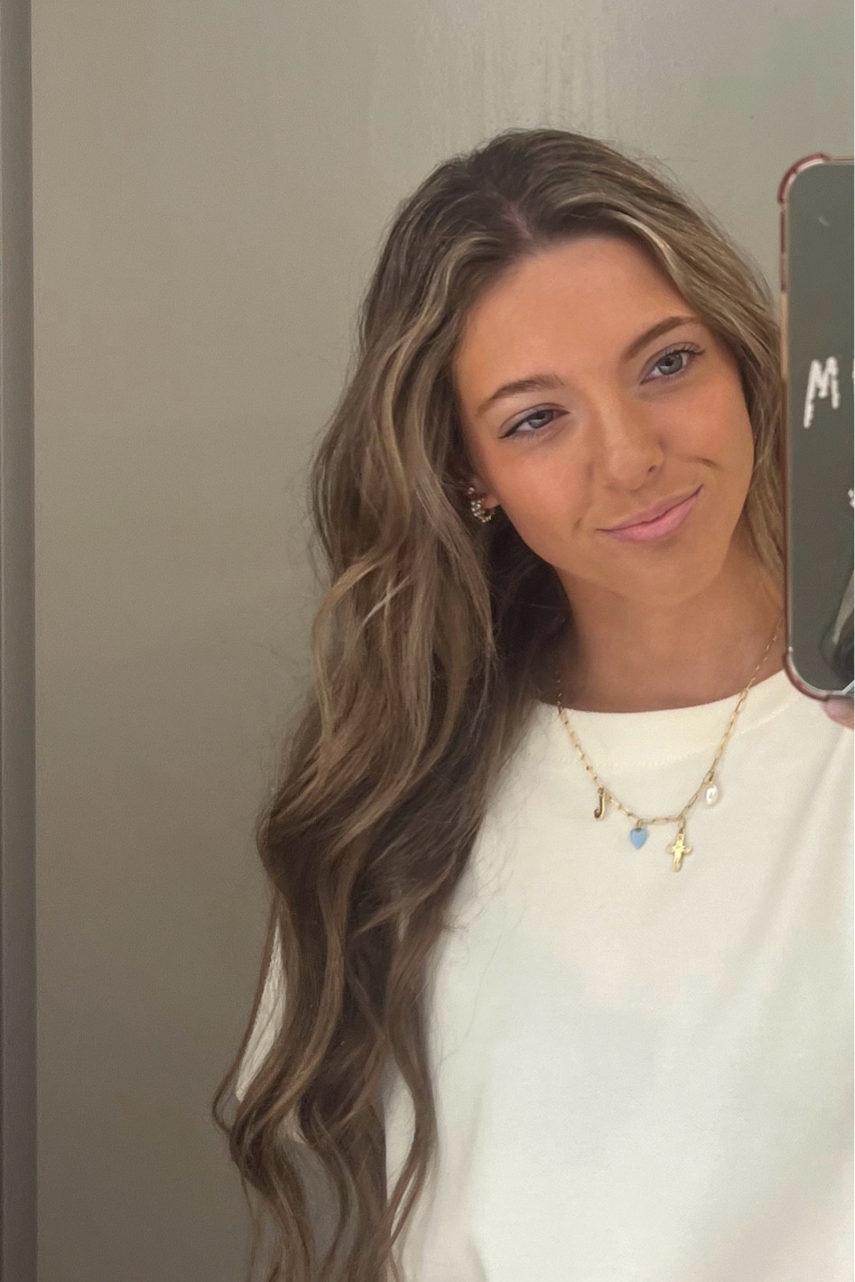 Check out my latest makeup look! ✨ Linking all my favorite products below. 💄#BeautyFavorites #FavoriteNecklace 

#LTKBeauty