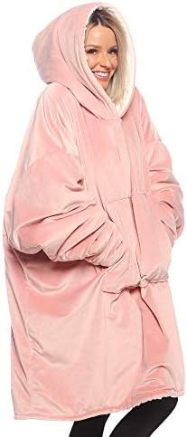 THE COMFY Original| Oversized Microfiber & Sherpa Wearable Blanket, Seen On Shark Tan… | Amazon (US)