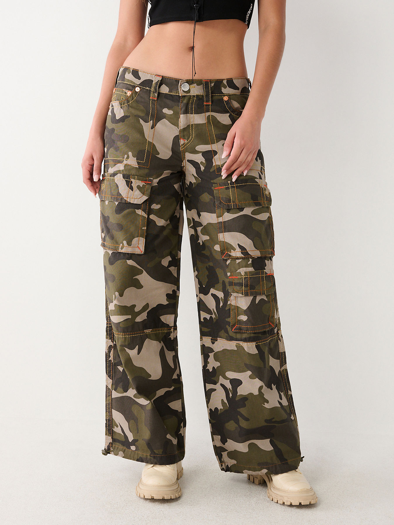 JESSIE BIG T CAMO CARGO SUPER BAGGY PANT | True Religion