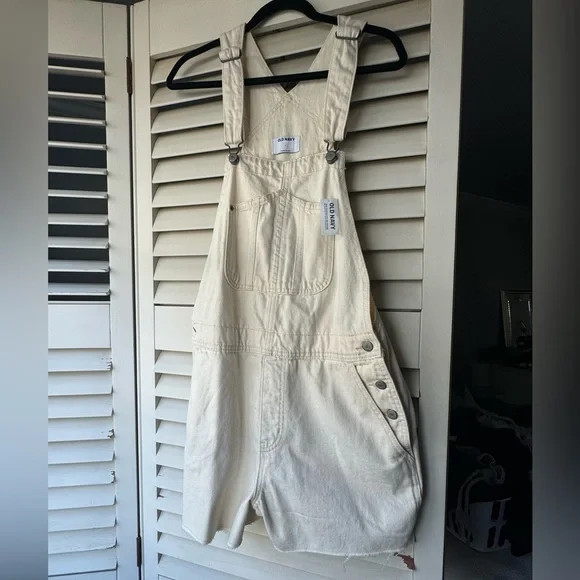 NWT Old Navy Short Overalls | Poshmark