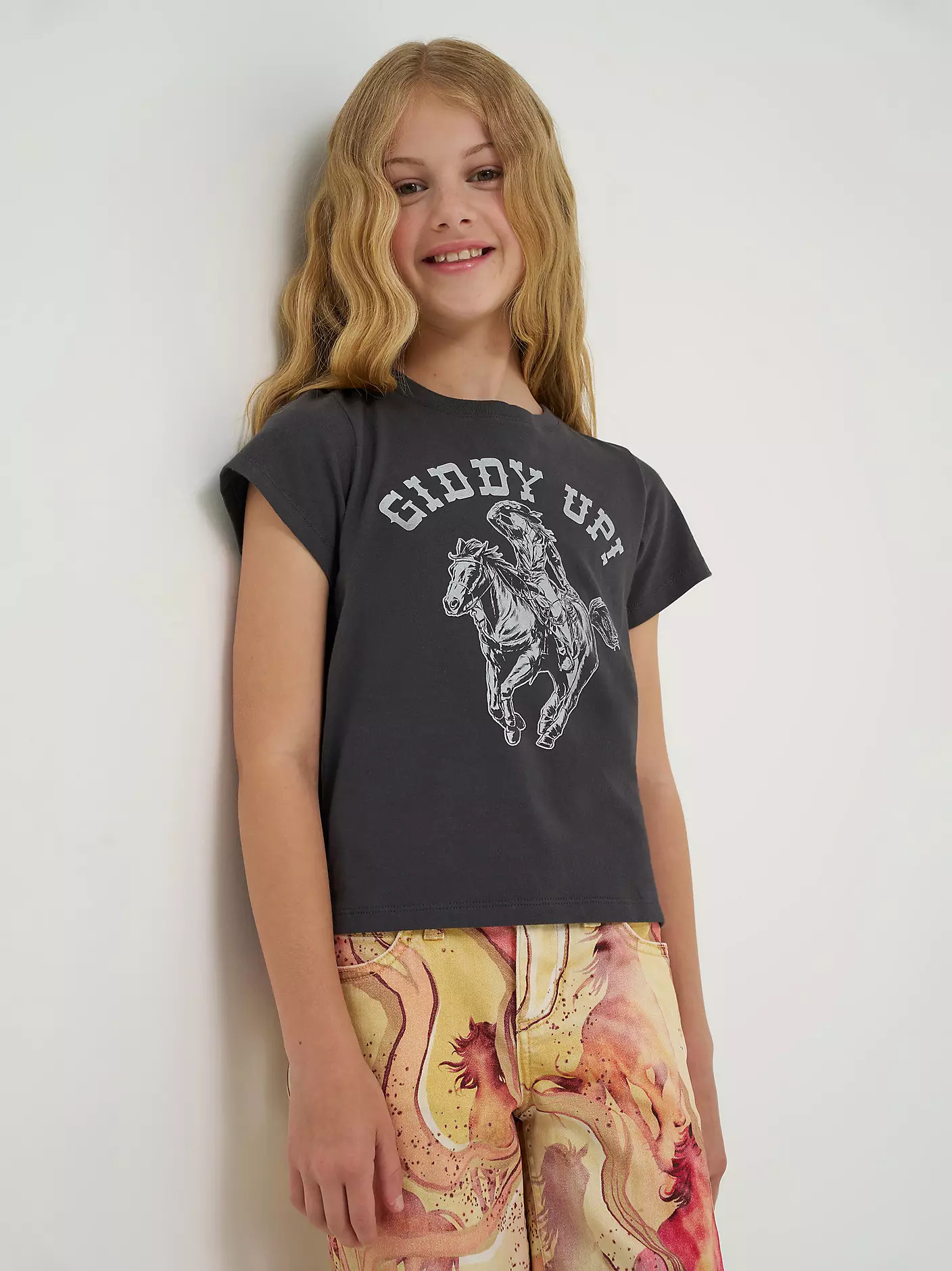 Girl's Lainey Wilson x Wrangler Giddy Up Tee | Wrangler