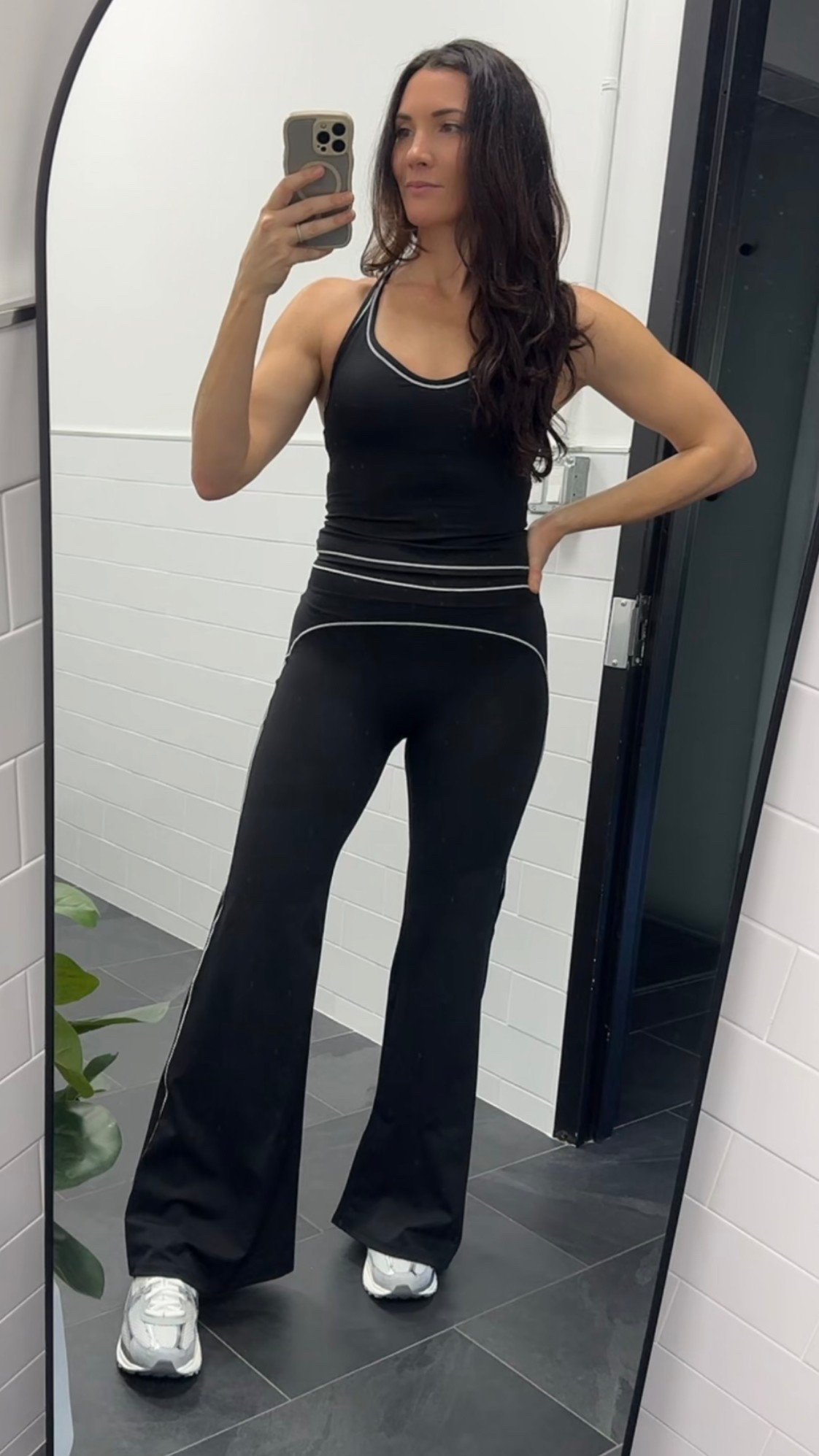 Obsessed with this buttery soft active set (tall girl friendly + TTS 🙌) and my new Nike sneakers with the prettiest metallic details 🩶

They go with everything and genuinely feel like I’m walking on clouds at the gym ☁️

#LTKselfcare #LTKfitnessgoals #LTKdayinmylife