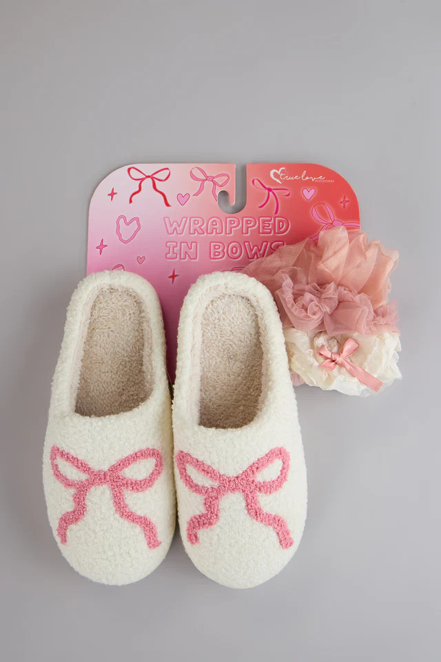 Cozy Cutie Slippers And Scrunchies Set | Windsor Stores