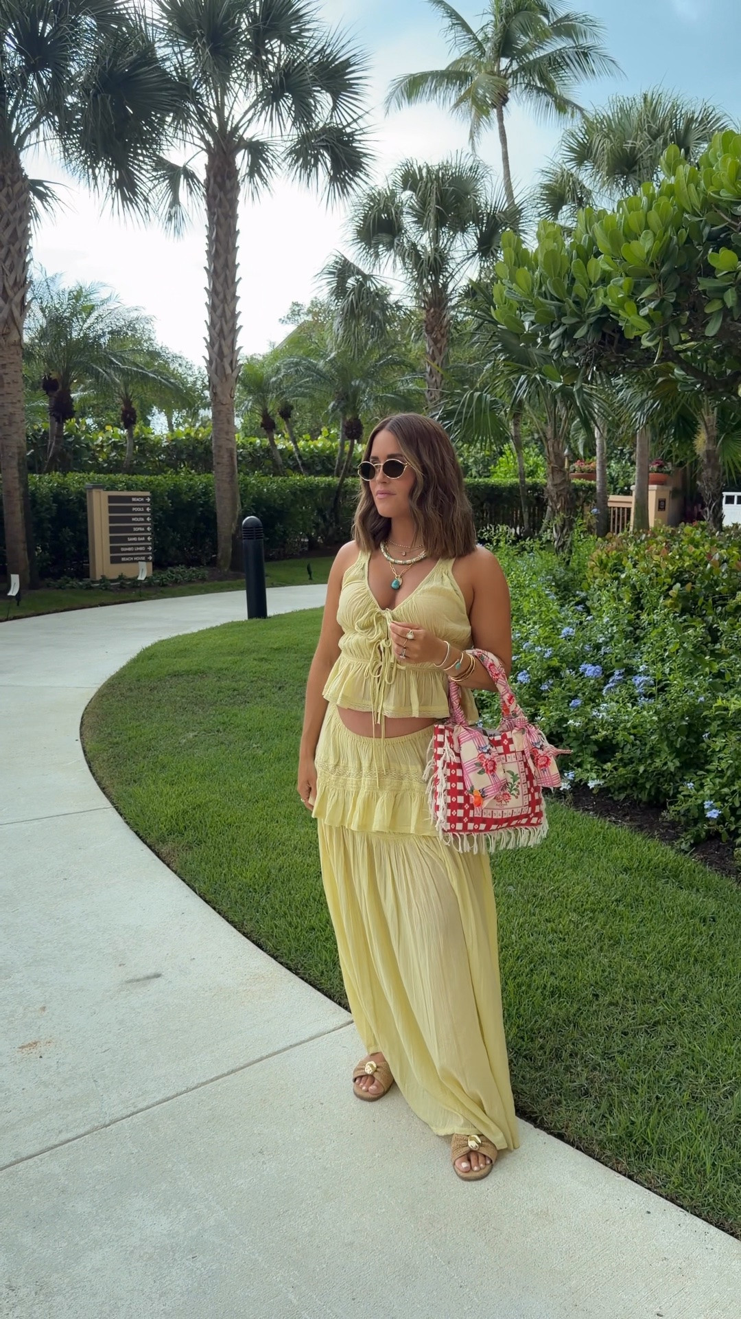 Last night’s dinner look- wearing an xs in set. I’ll link the sticky bra I wore under too!!Sandals run tts & are so comfy! Will link all accessories as well. 

Currently 23 weeks pregnant.  

Vacation look, beach outfit, set, summer set, resort, sandals, maternity

#LTKBump #LTKmomlife #LTKootd
