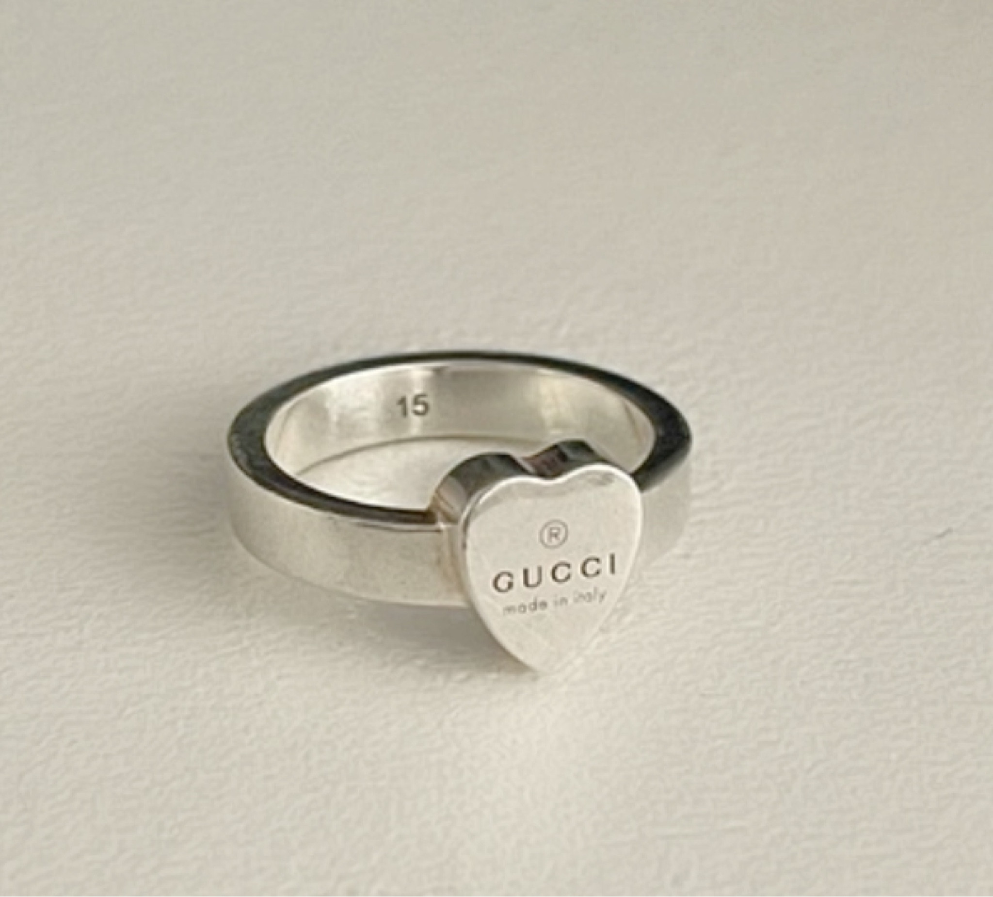 Gucci rings 🖤 $10 https://bit.ly/3jpnscL #dhgate

#LTKunder50 #LTKsalealert #LTKSale