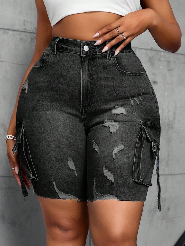 SHEIN SXY Plus Size Women Pocket Ripped Loose Fit Cargo Casual Denim Shorts | SHEIN