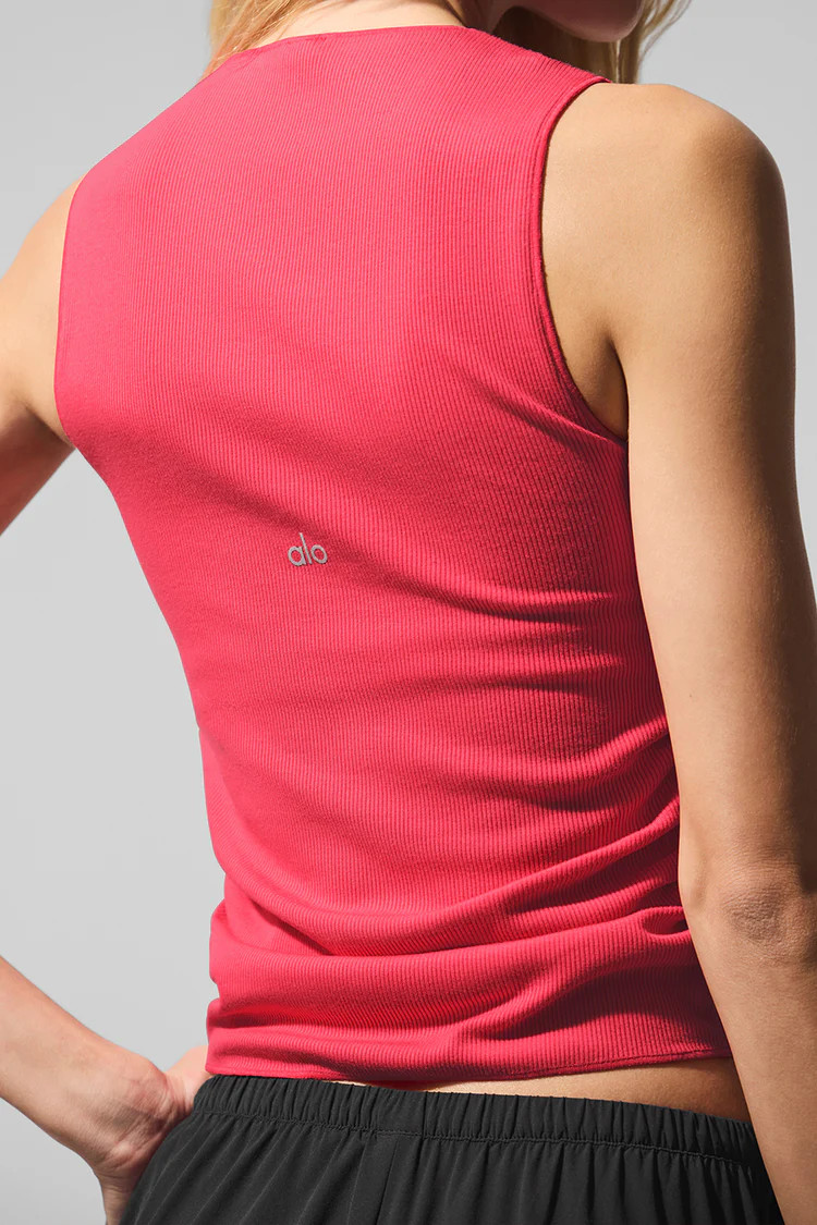 Ribbed En Pointe Tank | Alo Yoga (US)