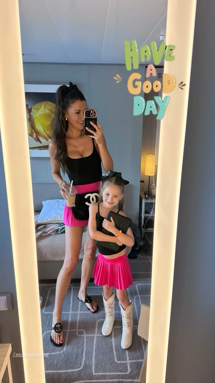 #momandmini

#LTKmomlife #LTKootd #LTKKids