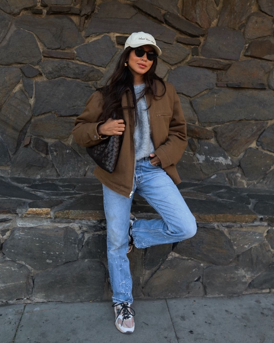 Dad kinda fit to run mom kinda errands 🤎 Jeans are Levi’s but linked similar!

#LTKSeasonal #LTKStyleTip #LTKShoeCrush