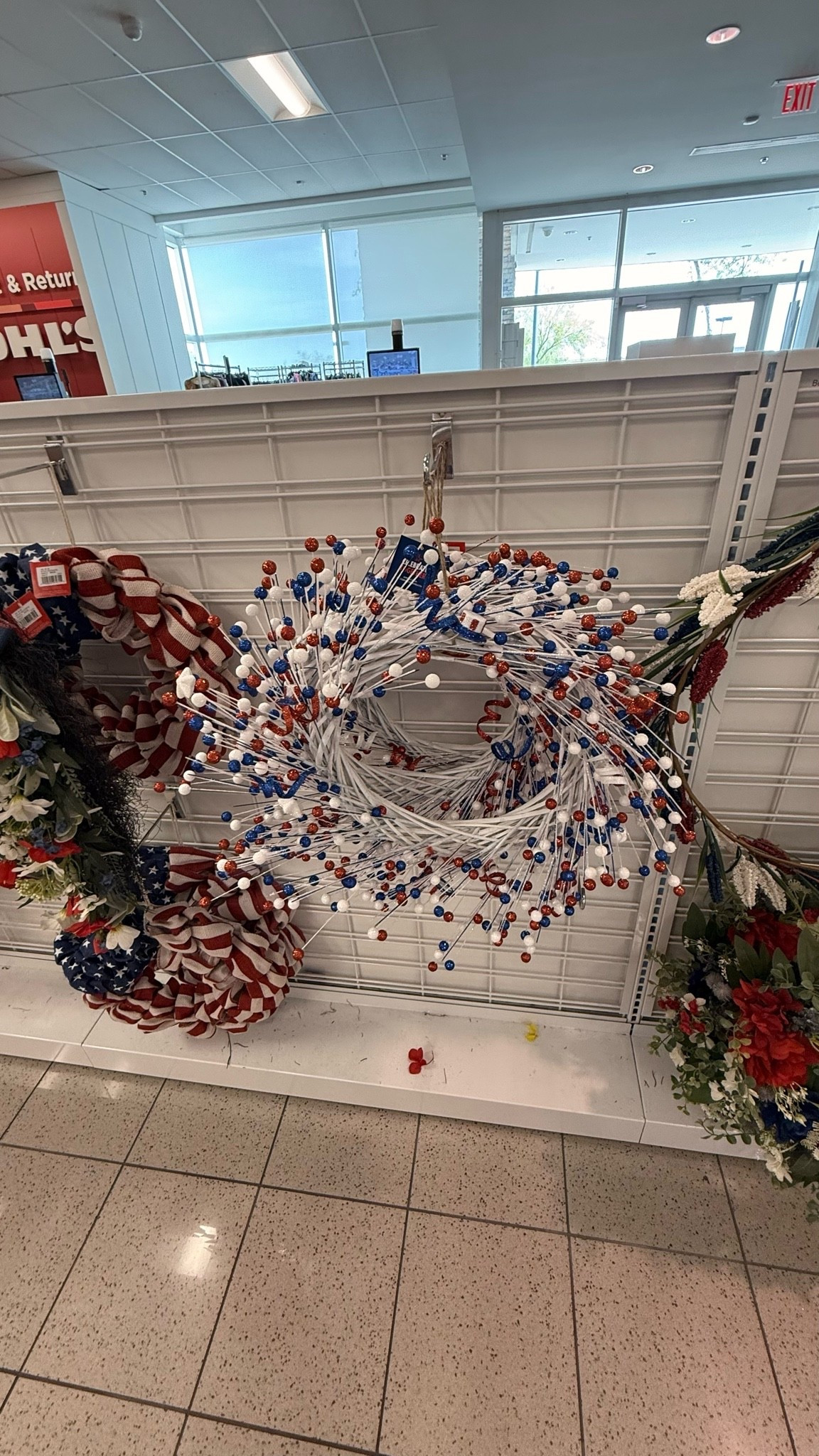 Celebrate Together™ Americana Patriotic Uncle Sam Wreath – Kohl’s

Red, white & obsessed 🇺🇸✨ This patriotic wreath from Kohl’s is giving all the 4th of July vibes and it’s going straight to the front door. The glittery red, white & blue berry picks and star accents make it so festive without being over the top — just the right amount of Americana energy.

#4thofJuly #PatrioticDecor #WreathDecor #4thofJulyWreath #AmericanaDecor #KohlsHome #KohlsFind #FrontDoorDecor #RedWhiteAndBlue #JulyFourth #SeasonalDecor #HomeDecorInspo #HolidayWreath #CelebrateTogether #PatrioticHome #SummerDecor #4thOfJulyDecor #LTKHome #LTKSeasonal #LTKFinds