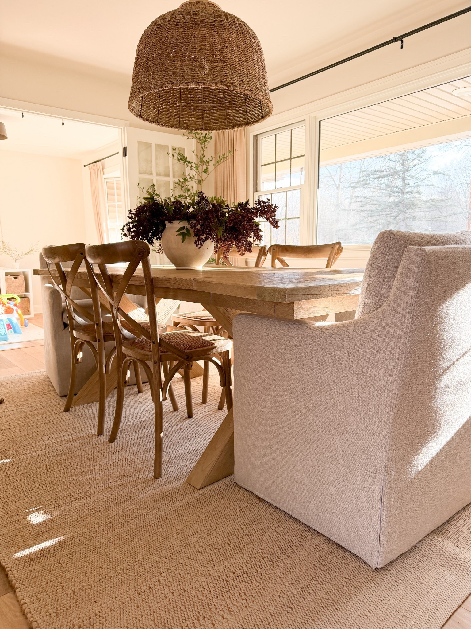 Neutral dining room 

#LTKHome