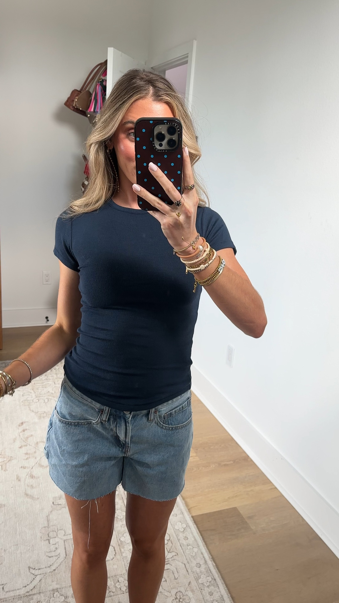 @nuuds size XS The style you know and love but in a tee! The Slinky Rib now comes in a short sleeve silhouette that fits and flatters in all the right ways. This elevated ribbed t-shirt layers effortlessly or stands on its own as the kind of fitted shirt you’ll reach for every day

#LTKgrwm #LTKSeasonal #LTKootd