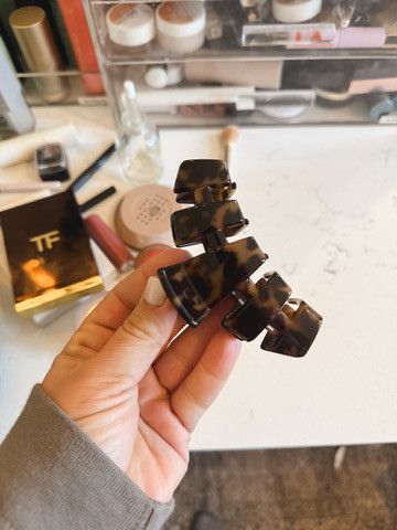 Curved Claw Clips I love 

 #LTKBeauty