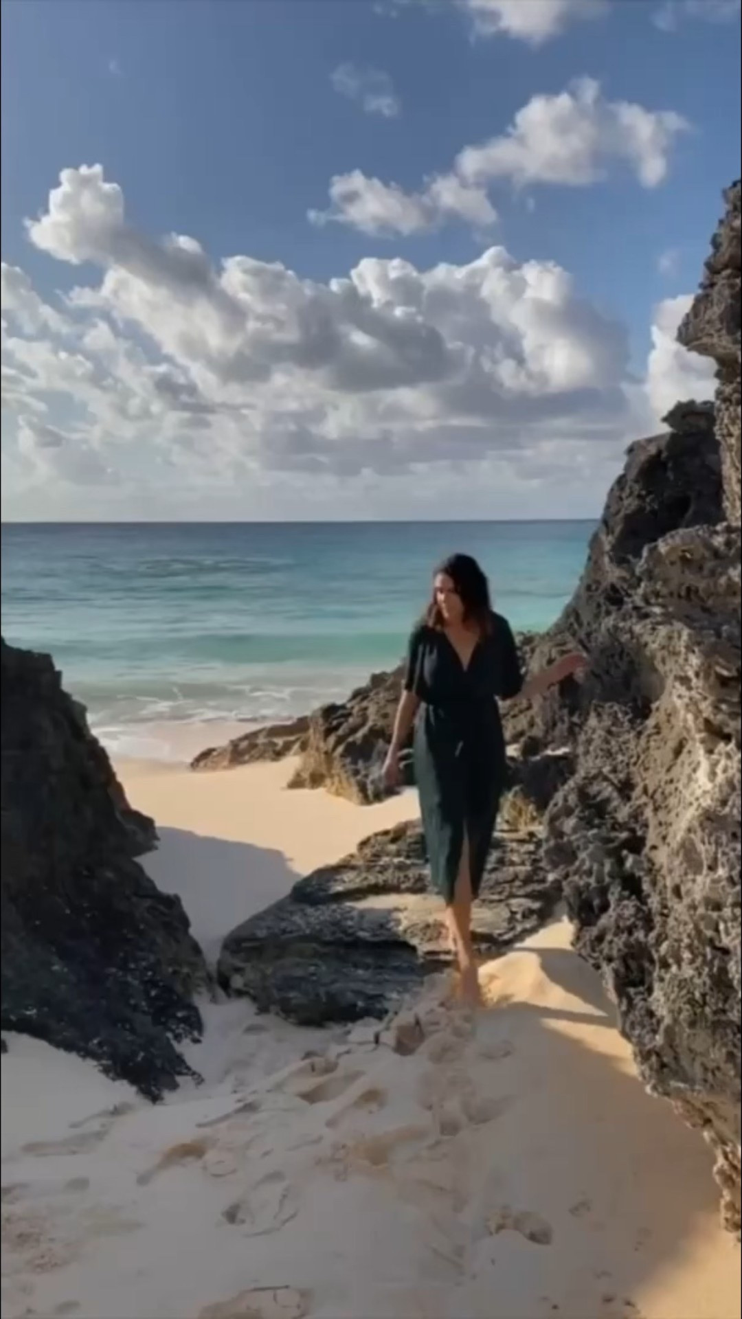 #EGPartner My biggest travel hack? Booking during @hotelsdotcom’s Black Friday Sale! Because more savings = more trips (girl math 💁🏽‍♀️). Be sure to browse through the sale, up to 50% off and so many incredible deals that you don’t want to miss out on! #Ad #Paidlink

*Book by 12/2/2025 11:59 pm in hotel property local time; travel by 12/30/2026. Member Prices are available to Hotels.com® app users and One Key members. Limited availability, blackout periods may apply.

#LTKTravel #LTKCyberWeek #LTKSaleAlert