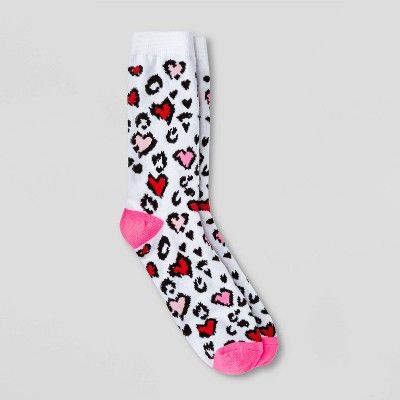 Women's Leopard Hearts Valentine's Day Crew Socks - White/Pink 4-10 | Target