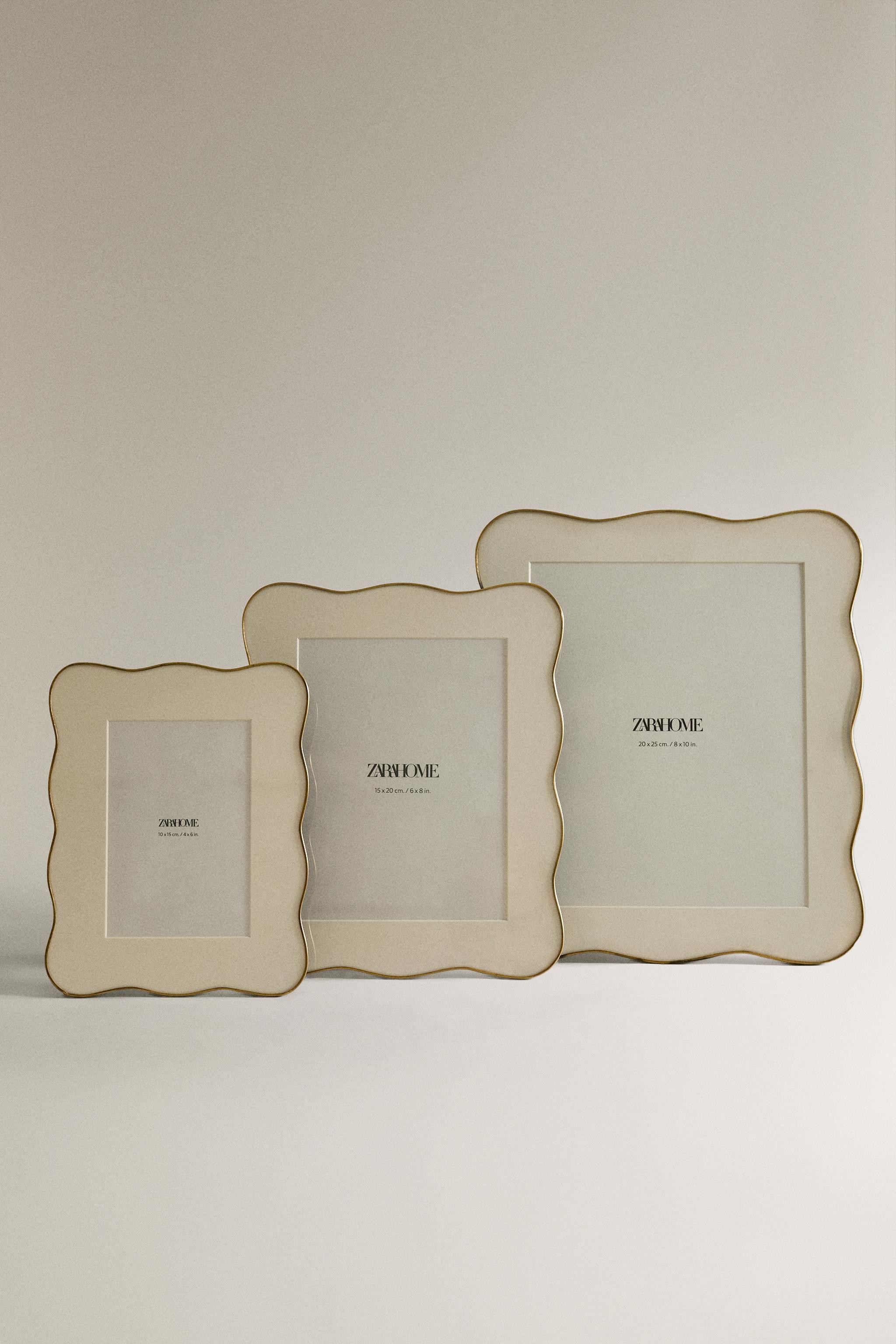 WAVY METAL PHOTO FRAME | Zara UK