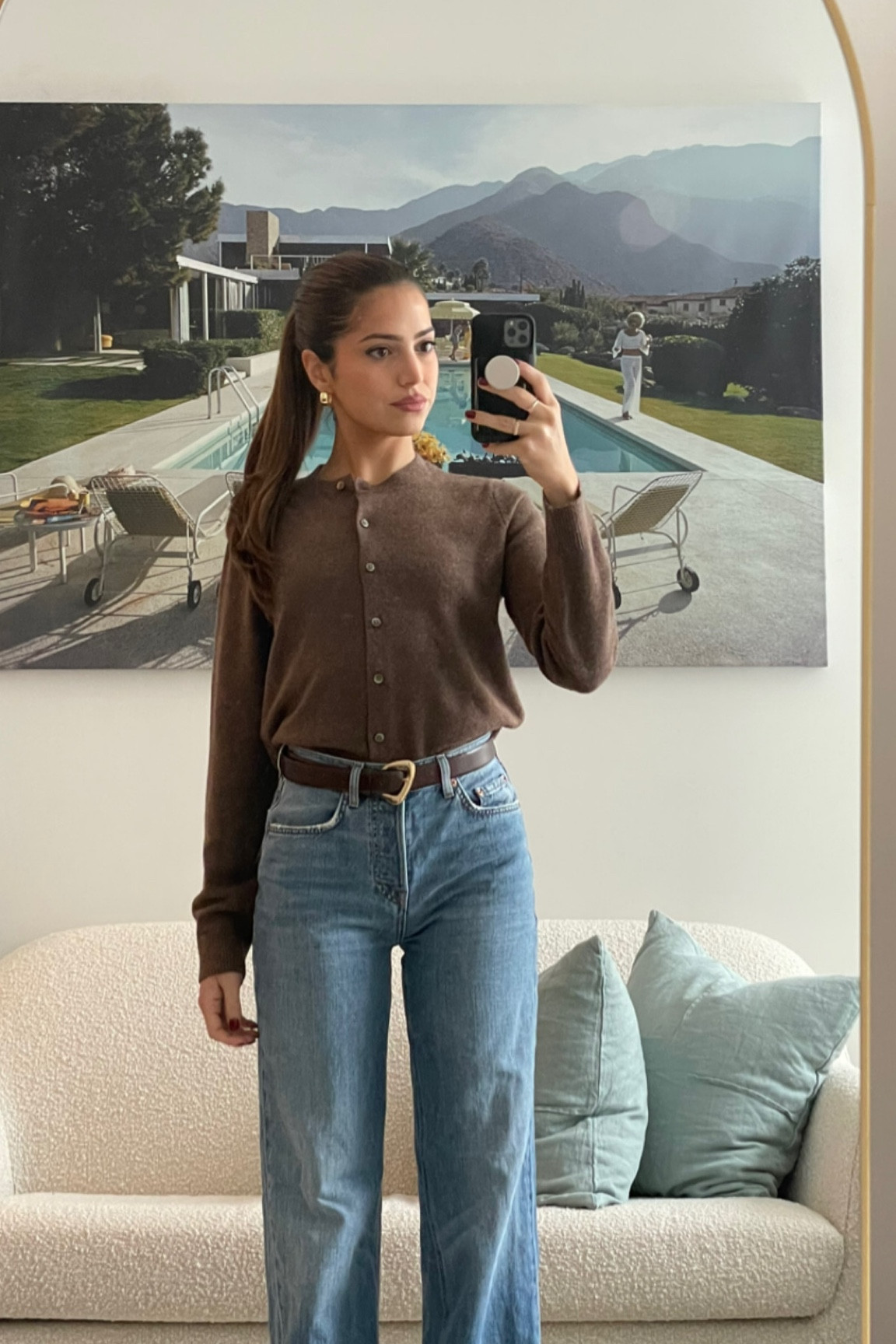 Work ootd 
Wide leg jeans - size 24
Belt is old Zara
