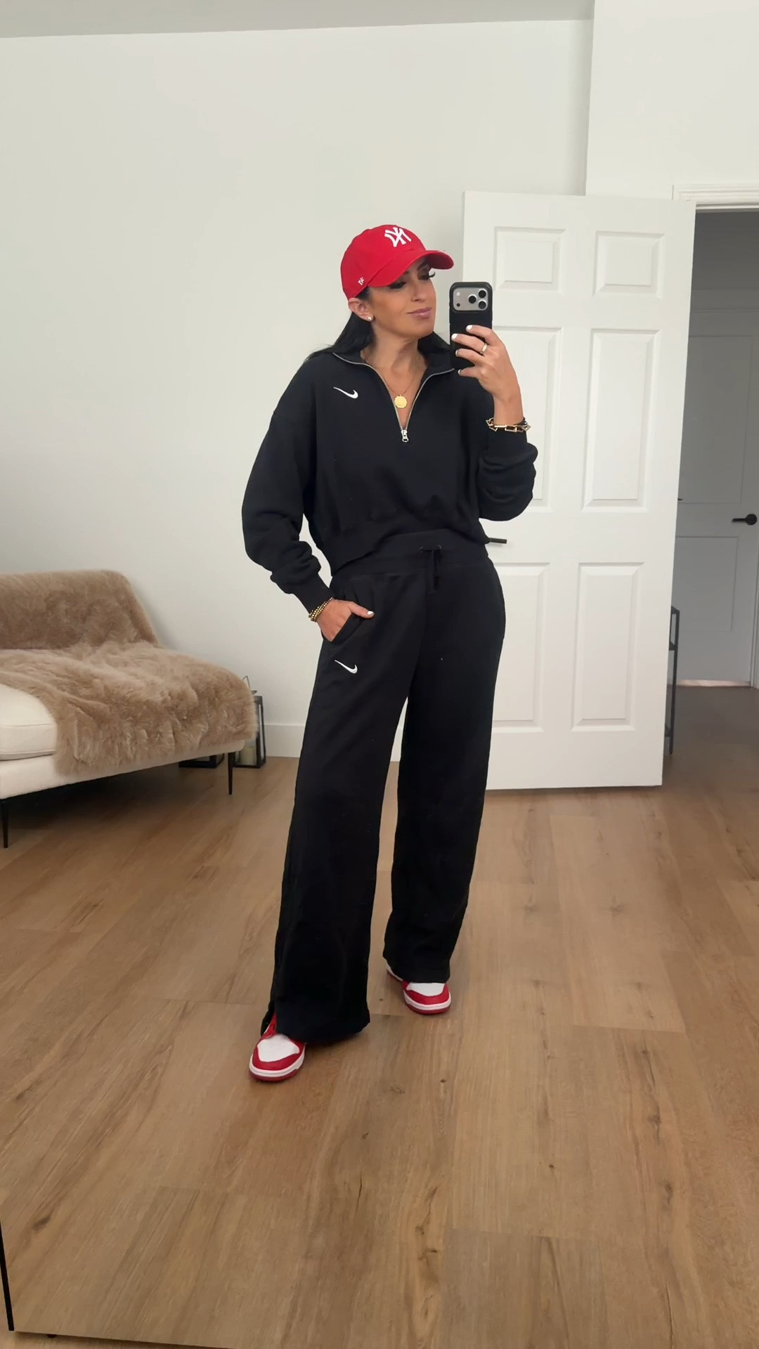 Nike sweatpants wearing size medium. Nike 3/4 zip sweatshirt wearing size medium