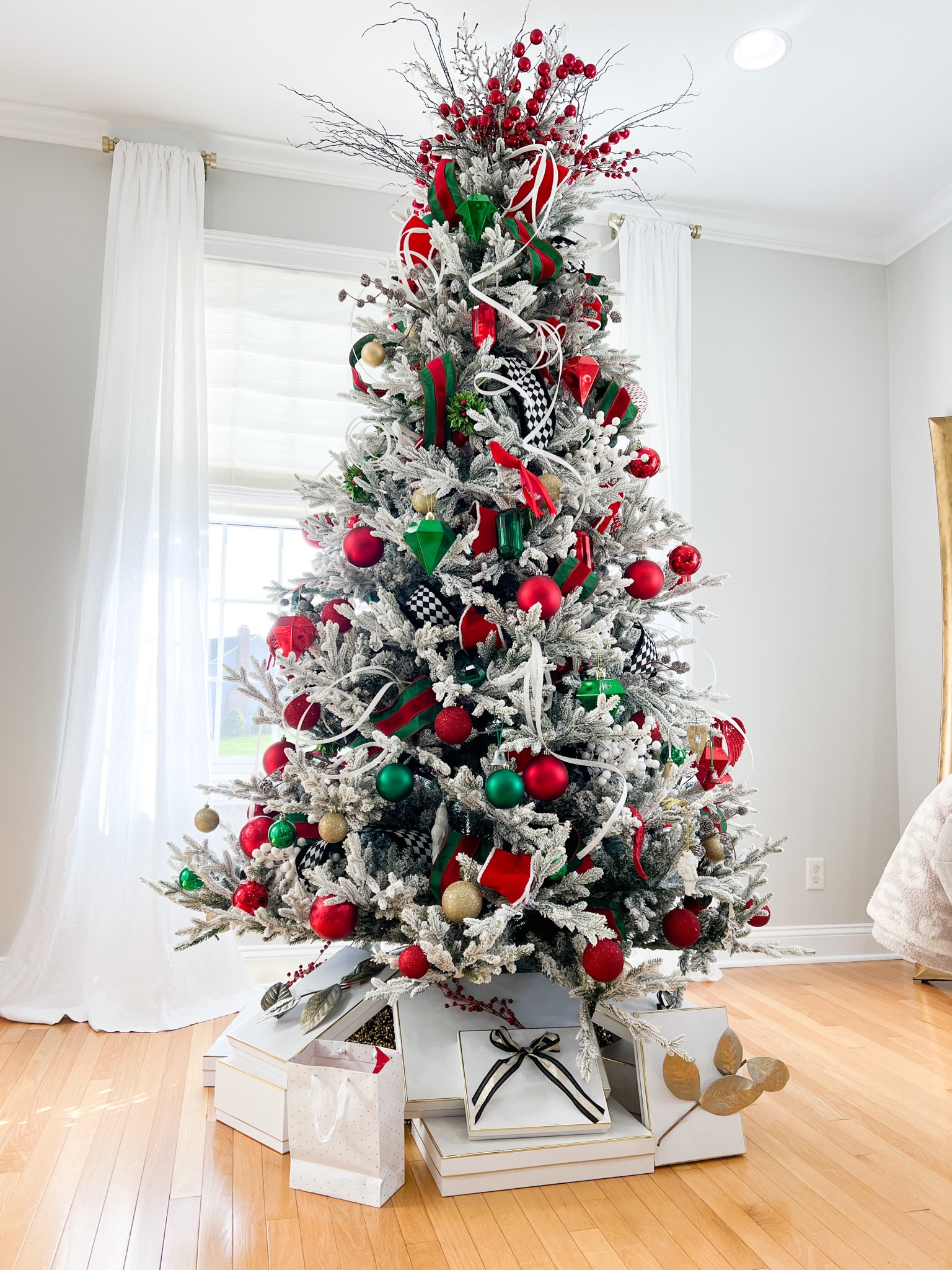 9ft flocked Christmas tree from Home Depot 

#LTKhome #LTKHoliday