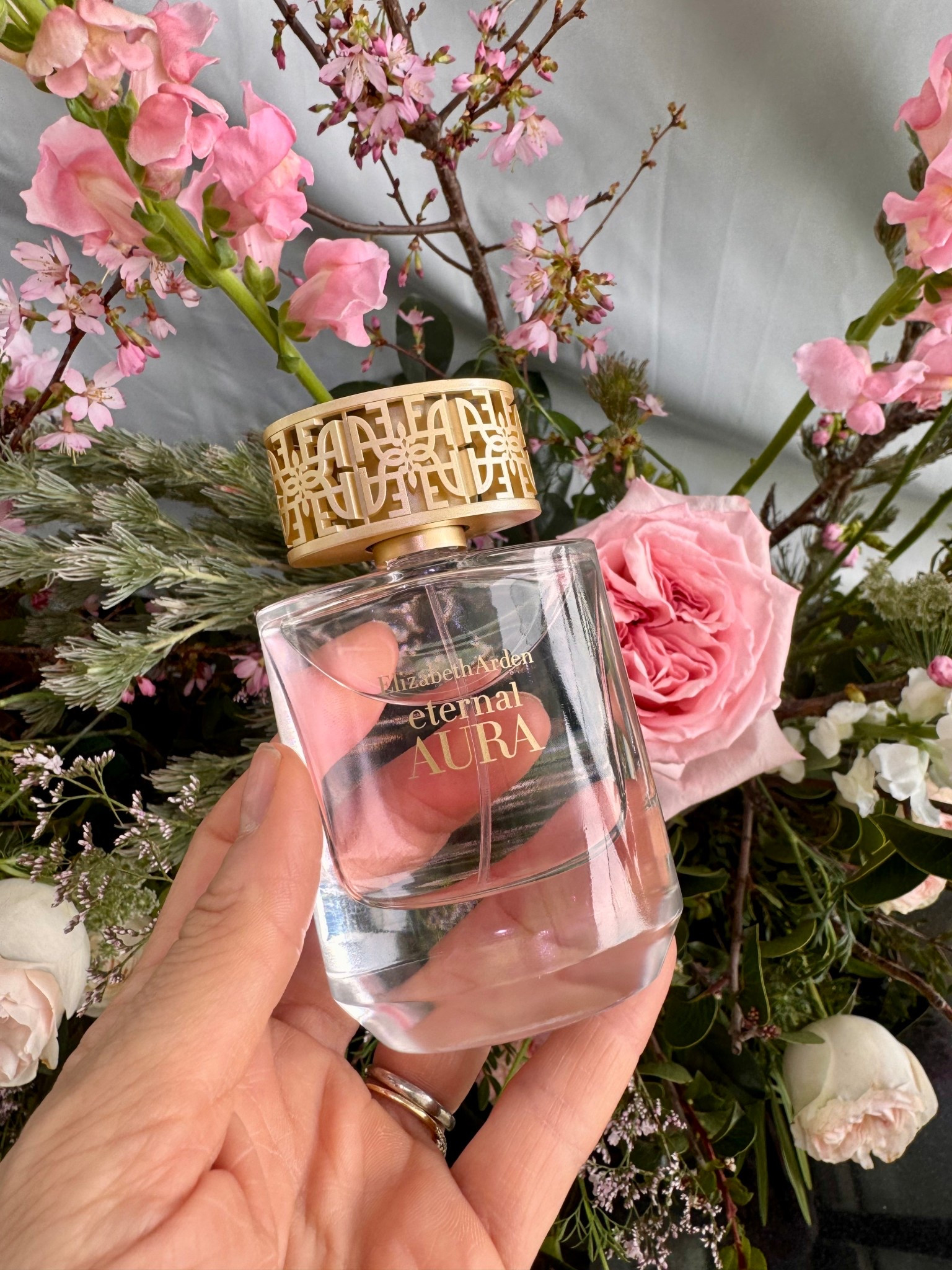 the most beautiful floral scent @Elizabeth Arden eternal aura 

#LTKBeauty #LTKgrwm #LTKselfcare