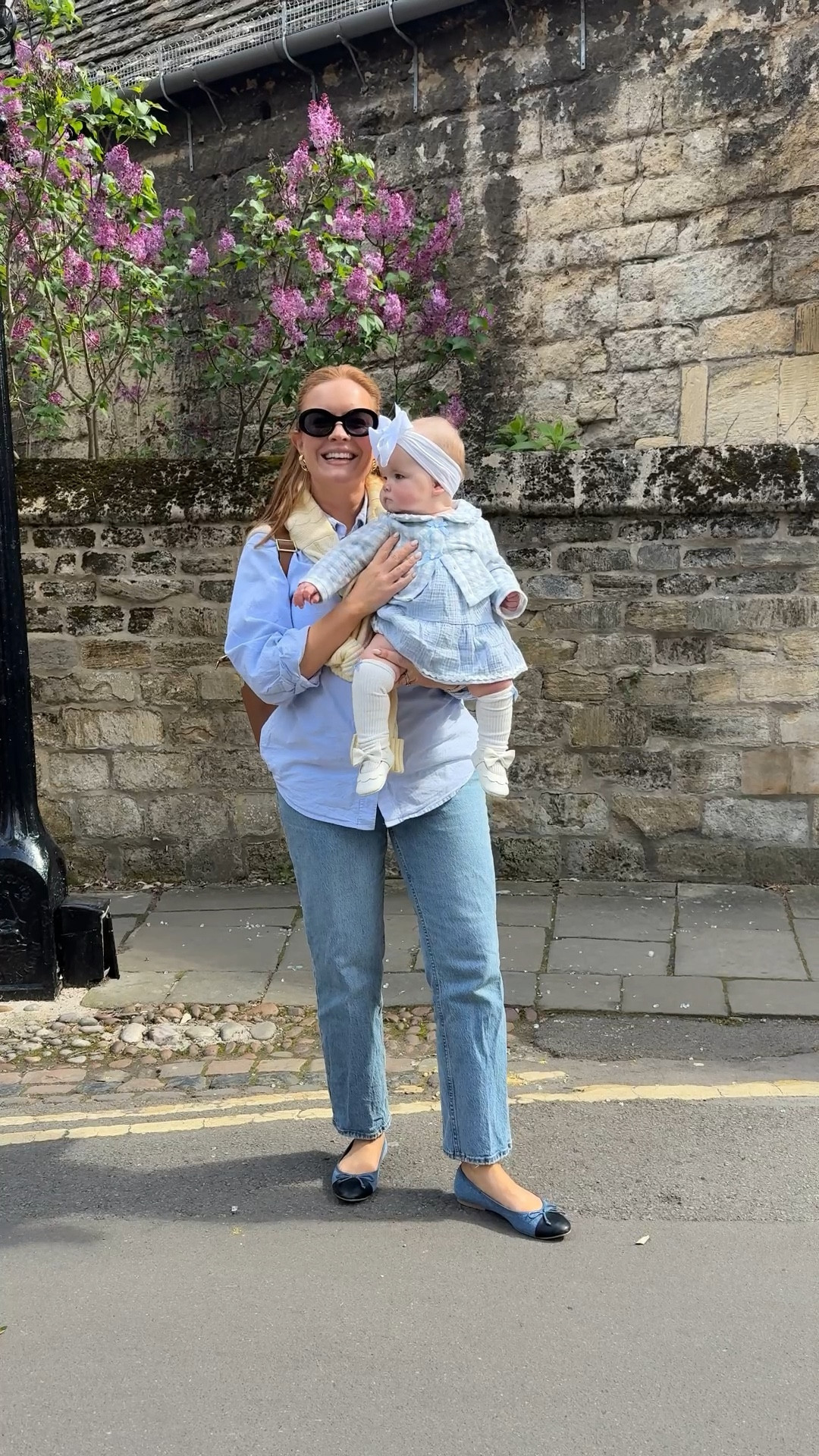 What I wore for a day out in Oxford England! My favorite pair of jeans with a button down and sweater! It was relaxed but still preppy💙

#LTKgrwm #LTKTravel #LTKmomlife