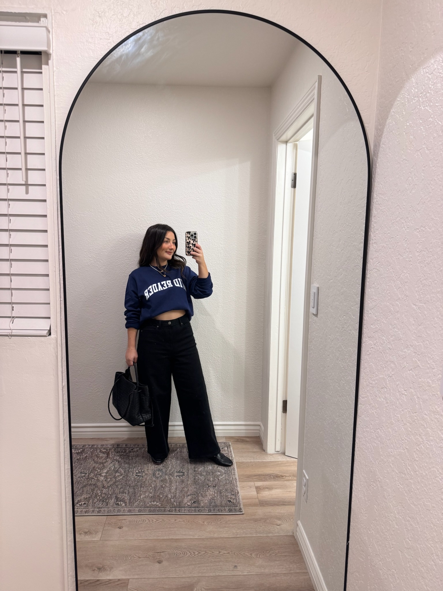 My newest merch! The Avid Reader sweatshirt! 

Size small
Jeans size 6 

5'0" 140lbs 

#LTKootd #LTKPetite #LTKFindsUnder50