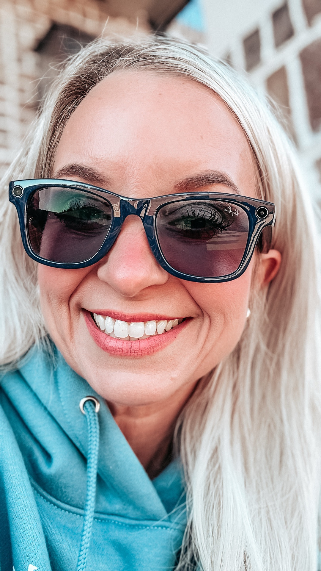 Just got my new Meta @rayban !! So far the footage the capture is amazing! I’m gonna try them out all week and then let you know my 100% real opinion! 

I’ll have mine 🔗in my LTK 

#metarayban #meta #contentcreators #real