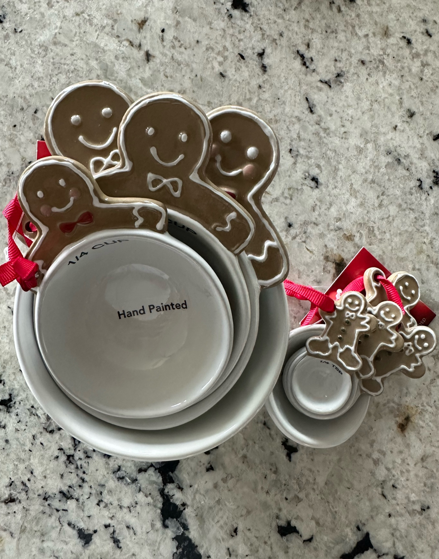 The perfect gift for the woman in your life who loves to bake/and or gingerbread men! ❤️❤️

Gingerbread man decor, Christmas kitchen decor, baking gifts, kohls gift ideas

#LTKHoliday #LTKhome #LTKGiftGuide