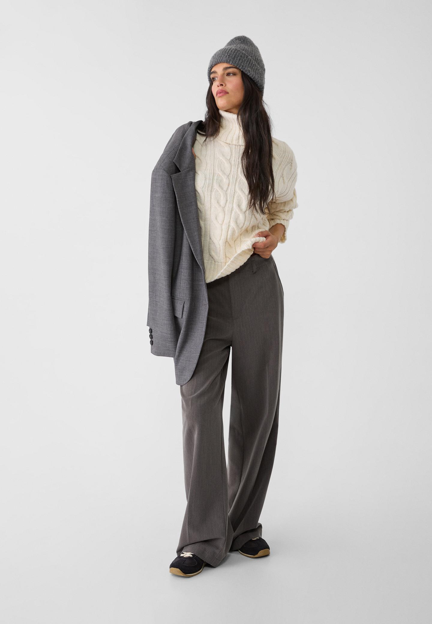 Turtleneck sweater in cable-knit fabric£35.99Select size | Stradivarius (UK)